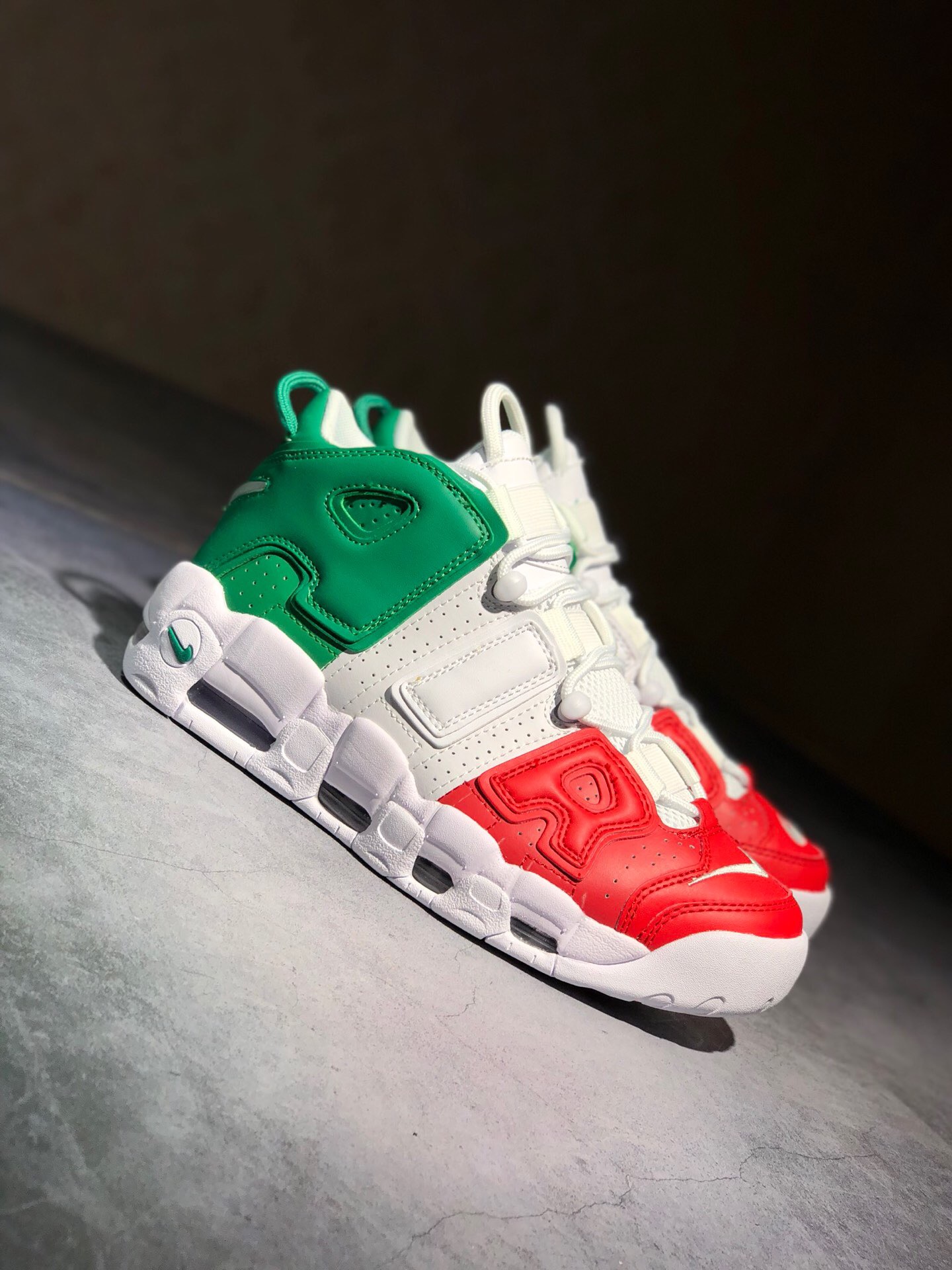 Authentic Nike Air More Uptempo Women Italy Milan